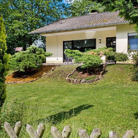 Idyllic Bungalow In Feusdorf With Forest View ภายนอก รูปภาพ
