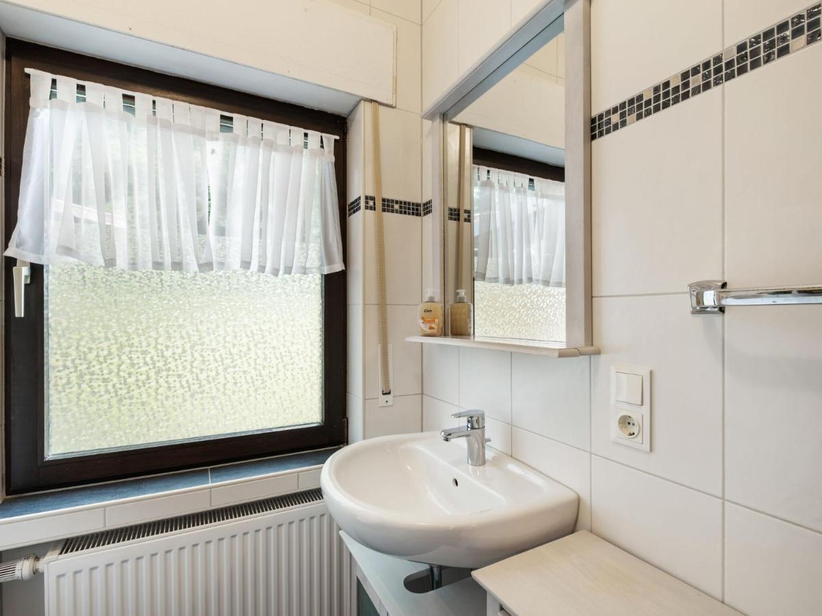 Idyllic Bungalow In Feusdorf With Forest View ภายนอก รูปภาพ