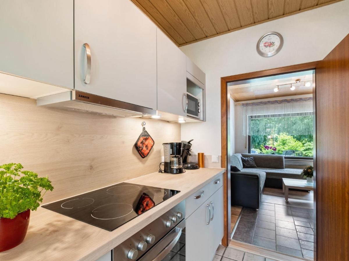 Idyllic Bungalow In Feusdorf With Forest View ห้อง รูปภาพ