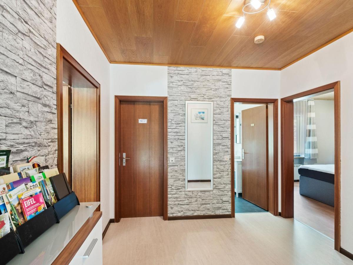 Idyllic Bungalow In Feusdorf With Forest View ห้อง รูปภาพ